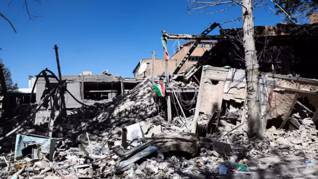 Revers pour Trump : la Chambre des représentants vote pour limiter la guerre contre l’Iran