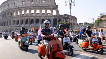 Rome célèbre les 80 ans de la Vespa, icône du design italien
