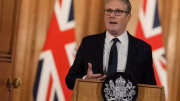 Royaume-Uni : Keir Starmer pourrait annoncer son départ dès lundi et ouvrir la voie à Andy Burnham
