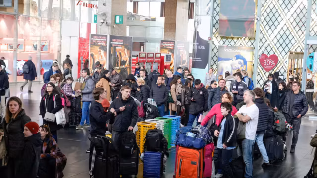 Sabotage pendant les JO : sept militants anarchistes arrêtés dans un vaste coup de filet en Italie — photo