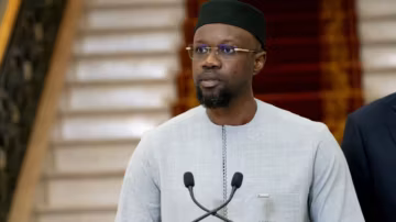 Sénégal : Sonko retire son parti du gouvernement, un choc politique qui inquiète les marchés et le FMI