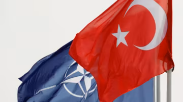 Sommet de l’OTAN en Turquie : des dizaines de journalistes privés d’accréditation, la polémique enfle