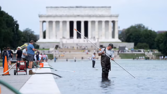 Trump dénonce un « vandalisme » et annonce de nouvelles réparations du célèbre bassin du Lincoln Memorial