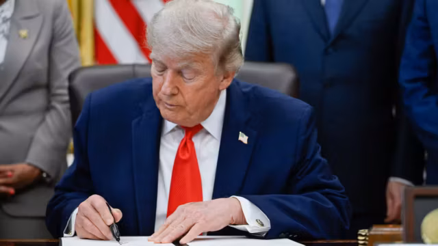 Trump et ses alliés cherchent à faire annuler ses procédures de destitution, selon le Wall Street Journal