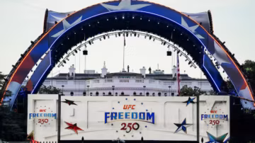 Trump fête ses 80 ans avec un gala de MMA à la Maison-Blanche, malgré les critiques et les tensions internationales