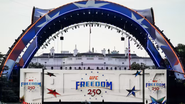 Trump fête ses 80 ans avec un gala de MMA à la Maison-Blanche, malgré les critiques et les tensions internationales