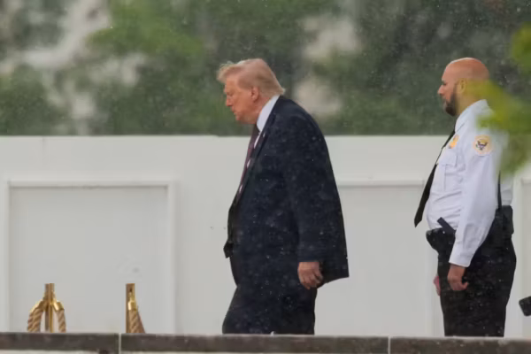 Trump relance sa campagne en Pennsylvanie en misant sur l'industrie et l'emploi