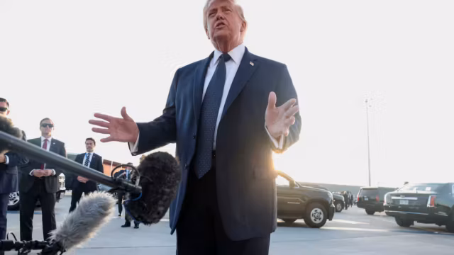 Trump menace de nouvelles frappes contre l’Iran pendant des pourparlers de paix sous haute tension en Suisse