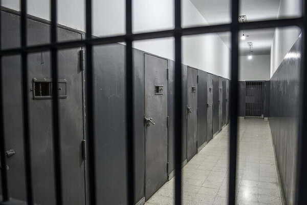Un Palestinien emprisonné depuis 25 ans en Israël meurt en détention, des accusations de négligence médicale émergent