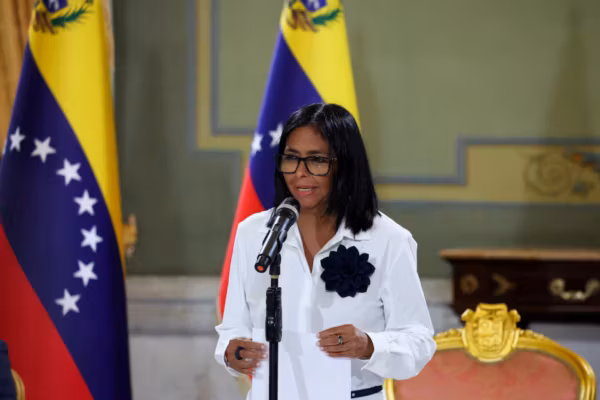 Un séisme historique pourrait redessiner l’avenir politique de la dirigeante vénézuélienne Delcy Rodriguez