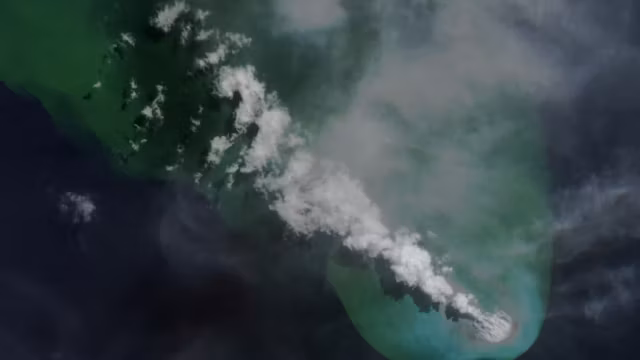 Une éruption sous-marine menace l’approvisionnement alimentaire de villages isolés en Papouasie-Nouvelle-Guinée — photo
