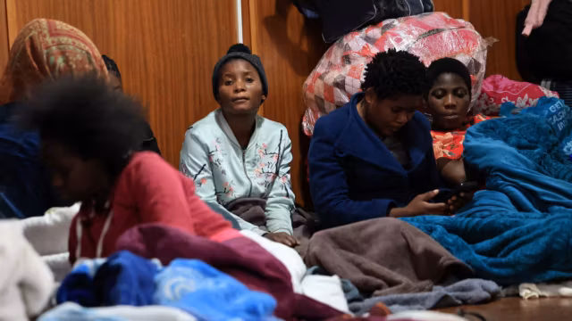 Violences xénophobes en Afrique du Sud : des migrants contraints de fuir vers les montagnes face aux attaques — photo