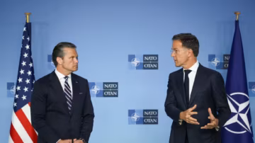Washington menace de revoir son engagement militaire en Europe : Hegseth met les alliés de l’OTAN sous pression