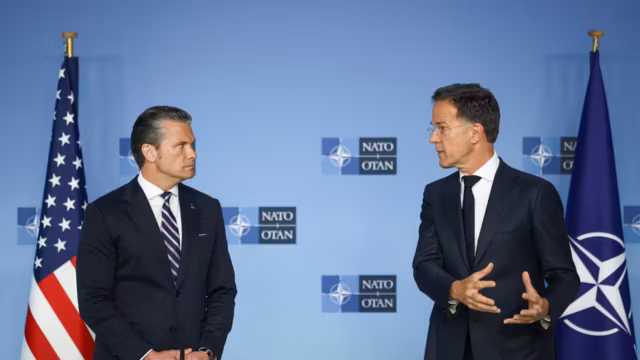 Washington menace de revoir son engagement militaire en Europe : Hegseth met les alliés de l’OTAN sous pression
