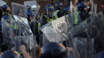 Washington s’invite dans une polémique britannique : les États-Unis dénoncent une « police à deux vitesses » après un meurtre qui choque le pays