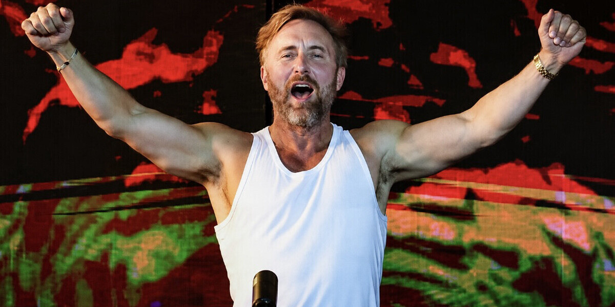 À 58 ans, David Guetta renonce à prendre sa retraite: «Ça cartonne plus que jamais, je ne vais pas m’arrêter.»
