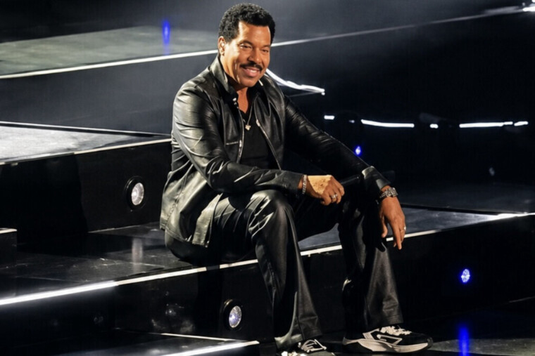 Lionel Richie écourte son concert après des vertiges sur scène