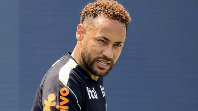 — Neymar forfait contre Haïti : le Brésil part à Philadelphie sans sa star — Neymar forfait contre Haïti : le Brésil part à Philadelphie sans sa star