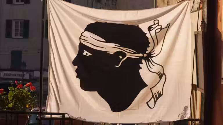 Autonomie de la Corse : l'Assemblée examine une réforme constitutionnelle inédite