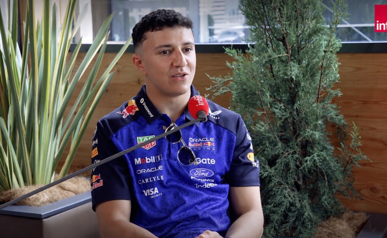 "La Formule 1 était pour moi un milieu inaccessible" : Isack Hadjar se confie sur France Inter