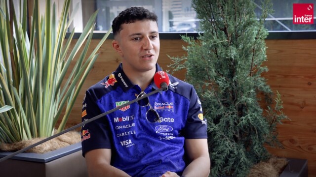 — « La Formule 1 était pour moi un milieu inaccessible » : Isack Hadjar se confie sur France Inter "La Formule 1 était pour moi un milieu inaccessible" : Isack Hadjar se confie sur France Inter