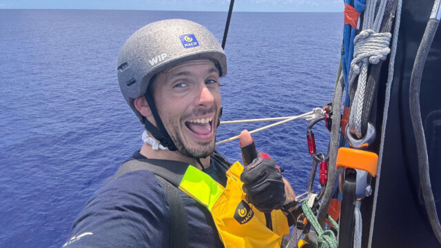 — Mort de Charlie Dalin. Le vainqueur du Vendée Globe avait raconté son exploit malgré le cancer : «Quand j’ai recommencé à naviguer, ça m’a fait un bien fou» — Mort de Charlie Dalin. Le vainqueur du Vendée Globe avait raconté son exploit malgré le cancer : «Quand j’ai recommencé à naviguer, ça m’a fait un bien fou»