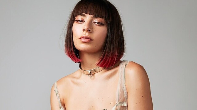 Charli XCX fait ses débuts au cinéma dans Eruption, en salles ce mercredi