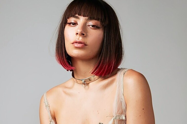 Charli XCX fait ses débuts au cinéma dans Eruption, en salles ce mercredi