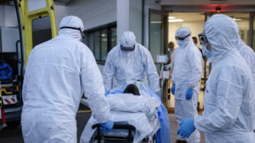 Ebola en France : un premier cas confirmé, un médecin humanitaire placé à l’isolement