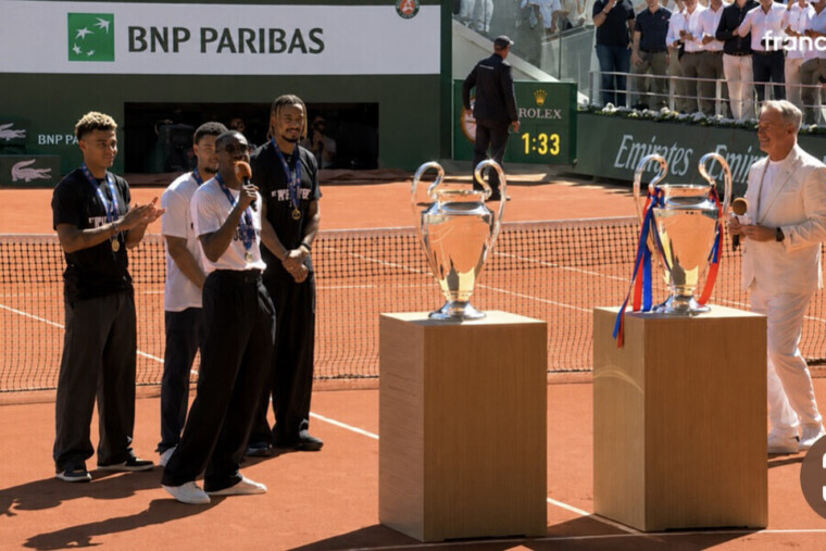 — Les Bleus du PSG à Roland-Garros pour présenter leur deuxième Ligue des champions