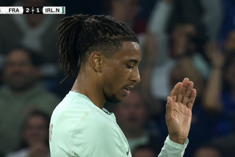 — La France s’impose face à l’Irlande du Nord 3-1. Triplé d’Olise