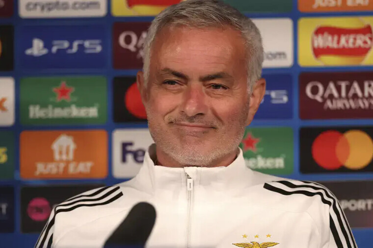 — Mourinho quitte Benfica et revient au Real Madrid 13 ans après son départ