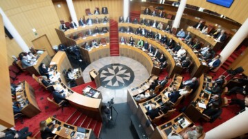 L'Assemblée nationale valide l'autonomie de la Corse, le Sénat incertain