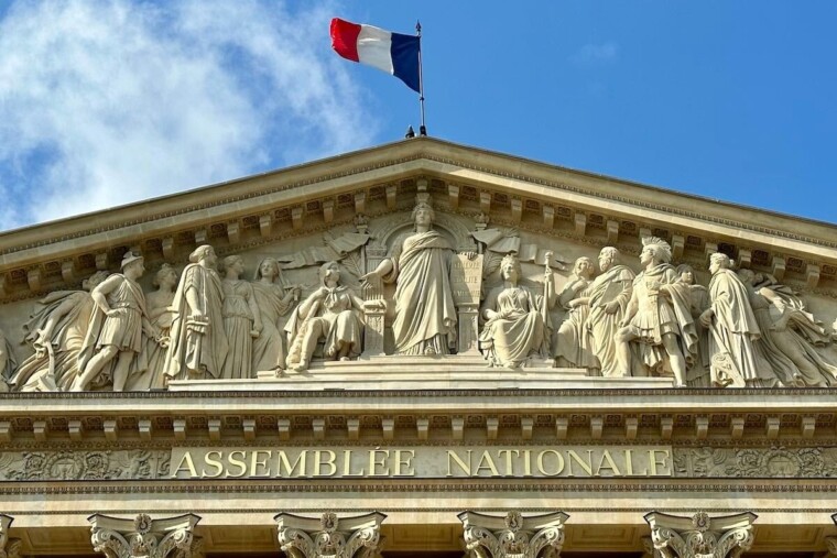 Le projet de loi sur la justice criminelle de Darmanin rejeté en commission