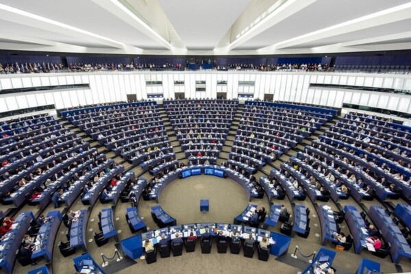 Les eurodéputées en congé maternité votent désormais par procuration