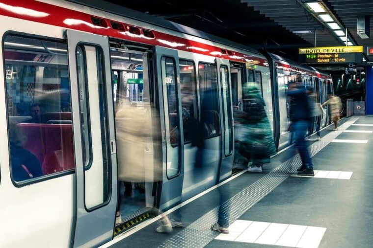Lyon : un homme aveugle meurt après une chute sur les voies du métro