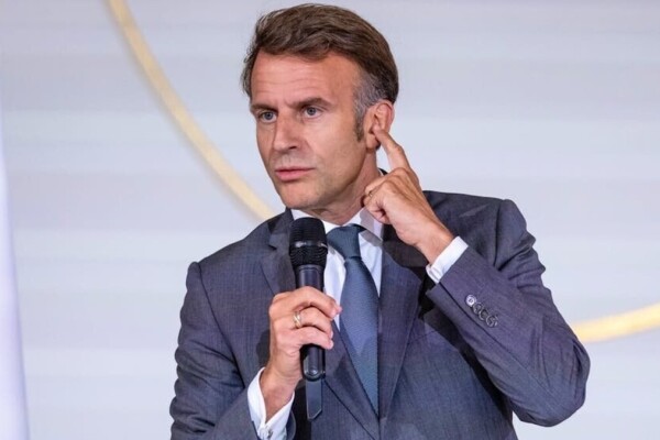 Macron veut interdire les réseaux sociaux aux moins de 15 ans d'ici fin 2025