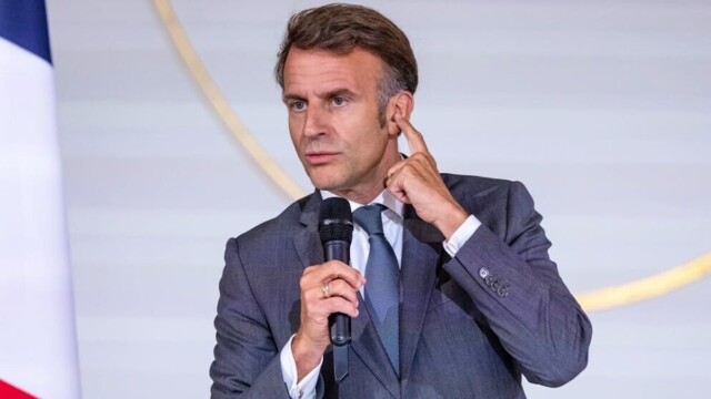 Macron veut interdire les réseaux sociaux aux moins de 15 ans d’ici fin 2025 Macron veut interdire les réseaux sociaux aux moins de 15 ans d'ici fin 2025
