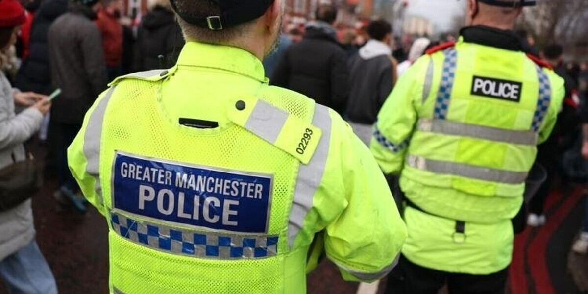Manchester : une élève de 14 ans arrêtée après une attaque au couteau dans un collège