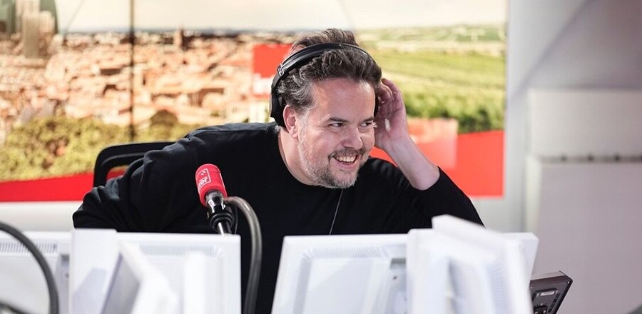 Nicolas Demorand animera une nouvelle émission le week-end sur France Inter