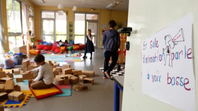 Paris : 132 animateurs du périscolaire suspendus depuis janvier Paris : 132 animateurs du périscolaire suspendus depuis janvier