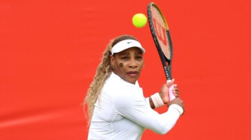 — Serena Williams de retour en simple à Wimbledon à 44 ans