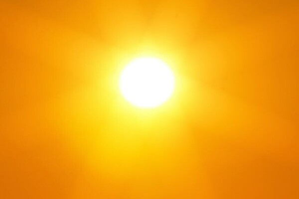 Canicule historique : 58 départements en vigilance rouge sous une chaleur étouffante ce mercredi — photo