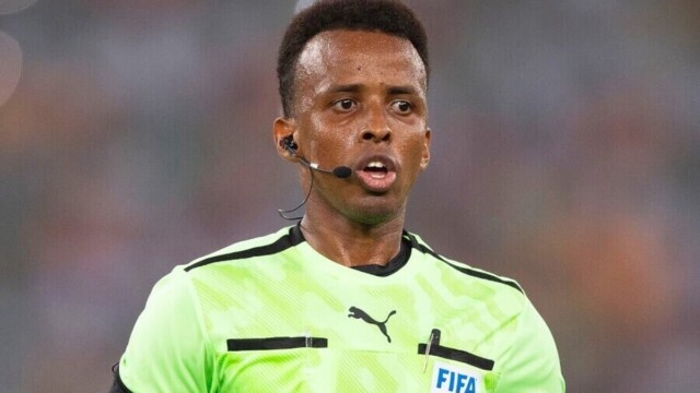 Un arbitre somalien refoulé des États-Unis et privé de Coupe du monde
