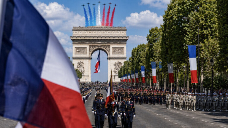 La justice annule le QR code obligatoire pour assister au défilé du 14-Juillet à Paris
