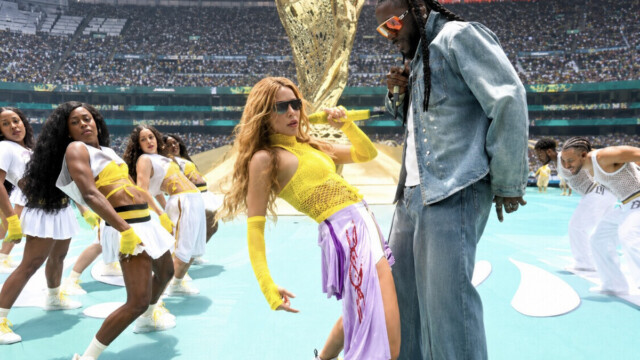 — Mondial – La FIFA limite à 17 minutes la mi-temps de la finale malgré le show Shakira, Madonna et Justin Bieber Mondial - La FIFA limite à 17 minutes la mi-temps de la finale malgré le show Shakira, Madonna et Justin Bieber