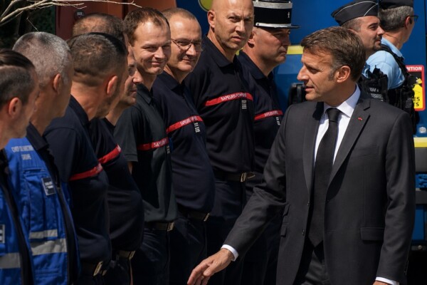 Forêt de Fontainebleau ravagée par les flammes : Emmanuel Macron lance une collecte de 2 millions d’euros