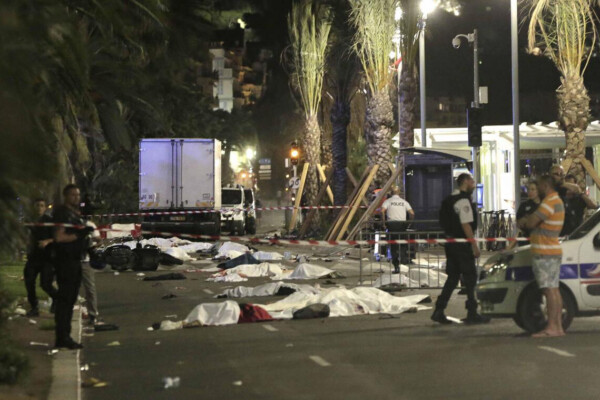 Nice, 14 juillet 2016 : 4 minutes et 17 secondes de terreur, 86 morts