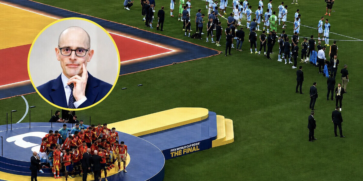 Mondial : les Argentins tournent le dos aux Espagnols, Fabrizio Bucella retourne la situation avec une incroyable théorie cosmique