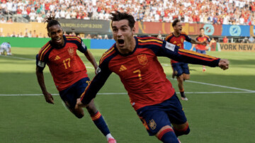 L’Espagne remporte la Coupe du monde de football en battant l’Argentine 1-0